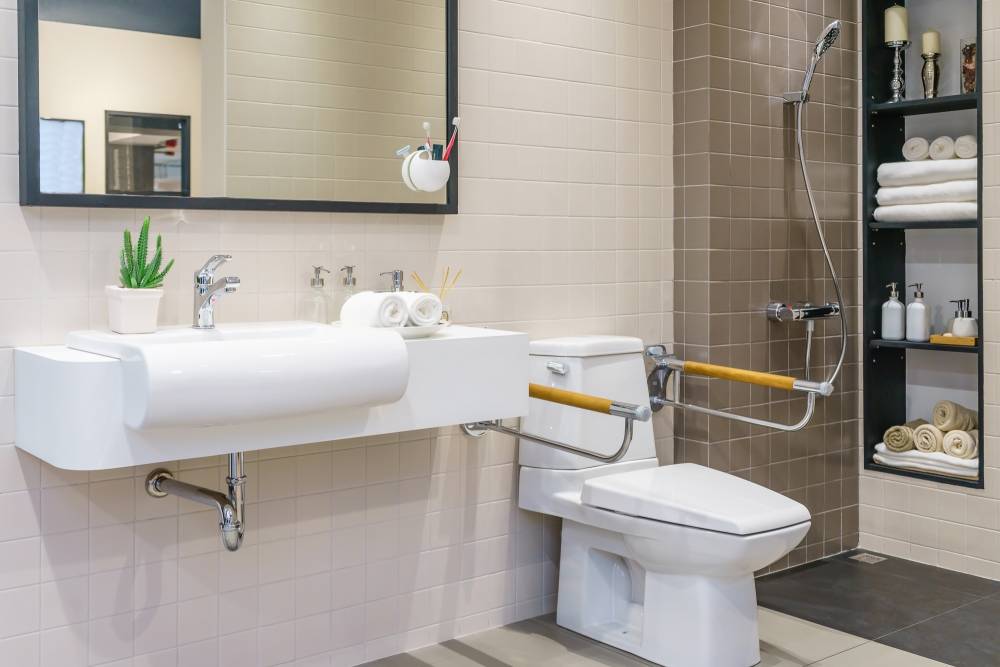 salle de bain PMR près de Tyrosse